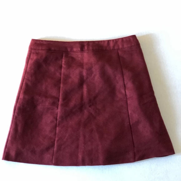 Red High-wasted Skirt - Picture 2 of 2